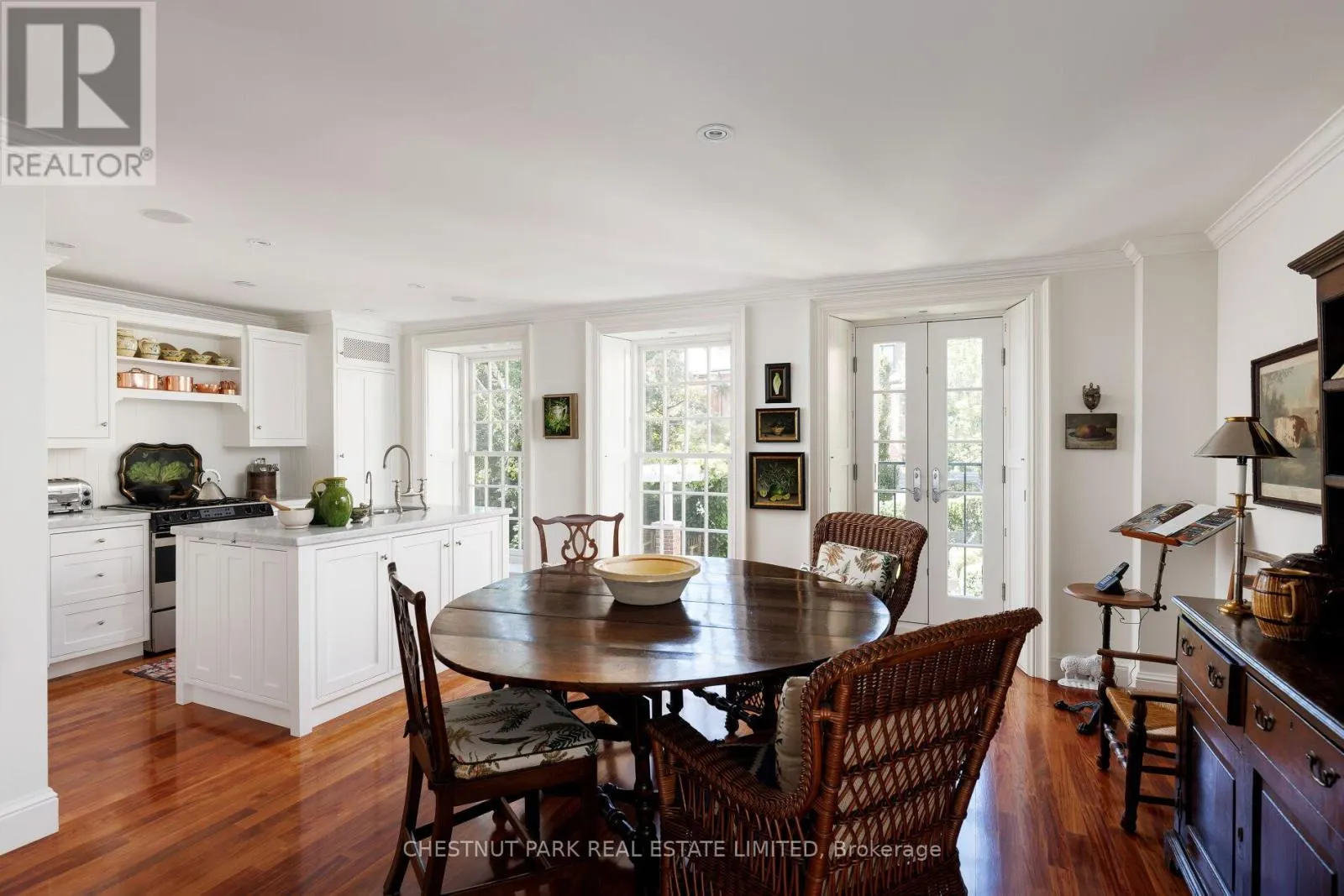 TH6 - 94 CRESCENT ROAD