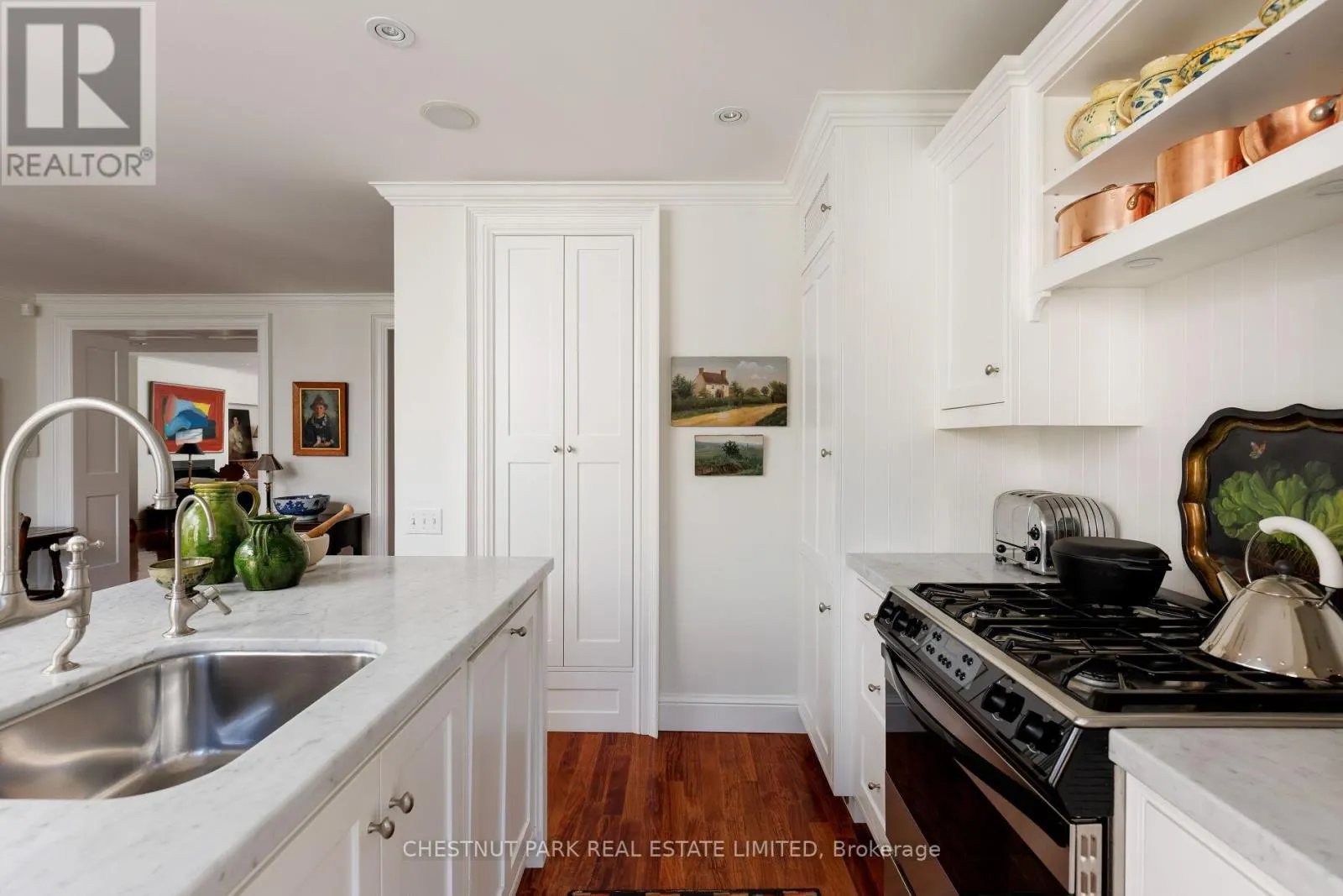 TH6 - 94 CRESCENT ROAD