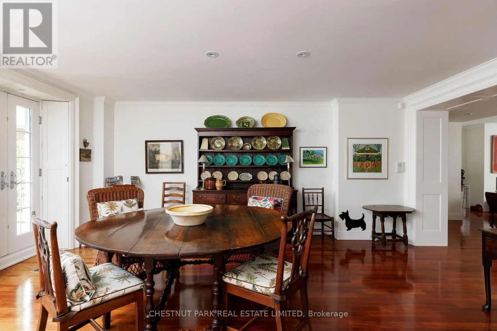 TH6 - 94 CRESCENT ROAD