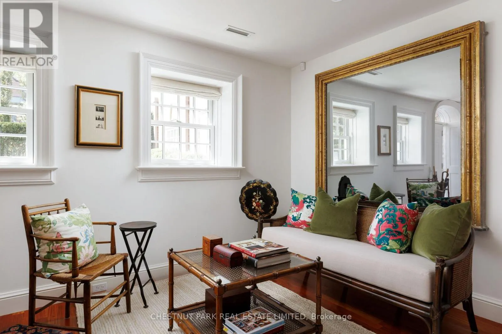 TH6 - 94 CRESCENT ROAD