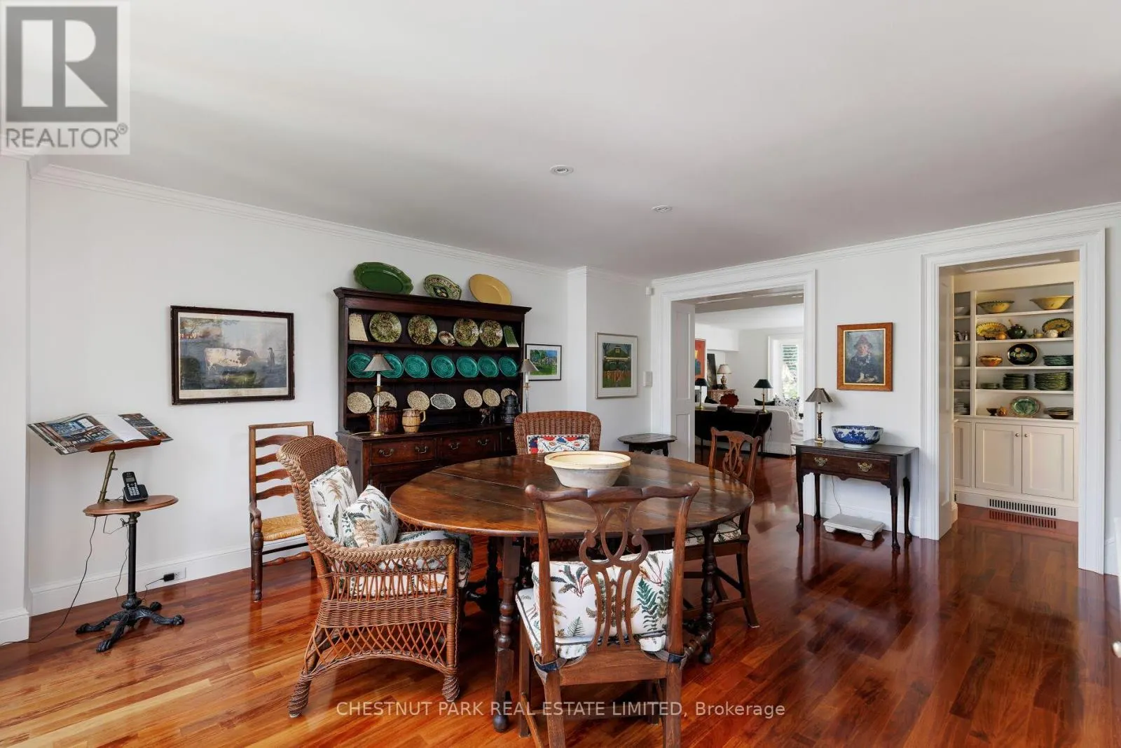 TH6 - 94 CRESCENT ROAD