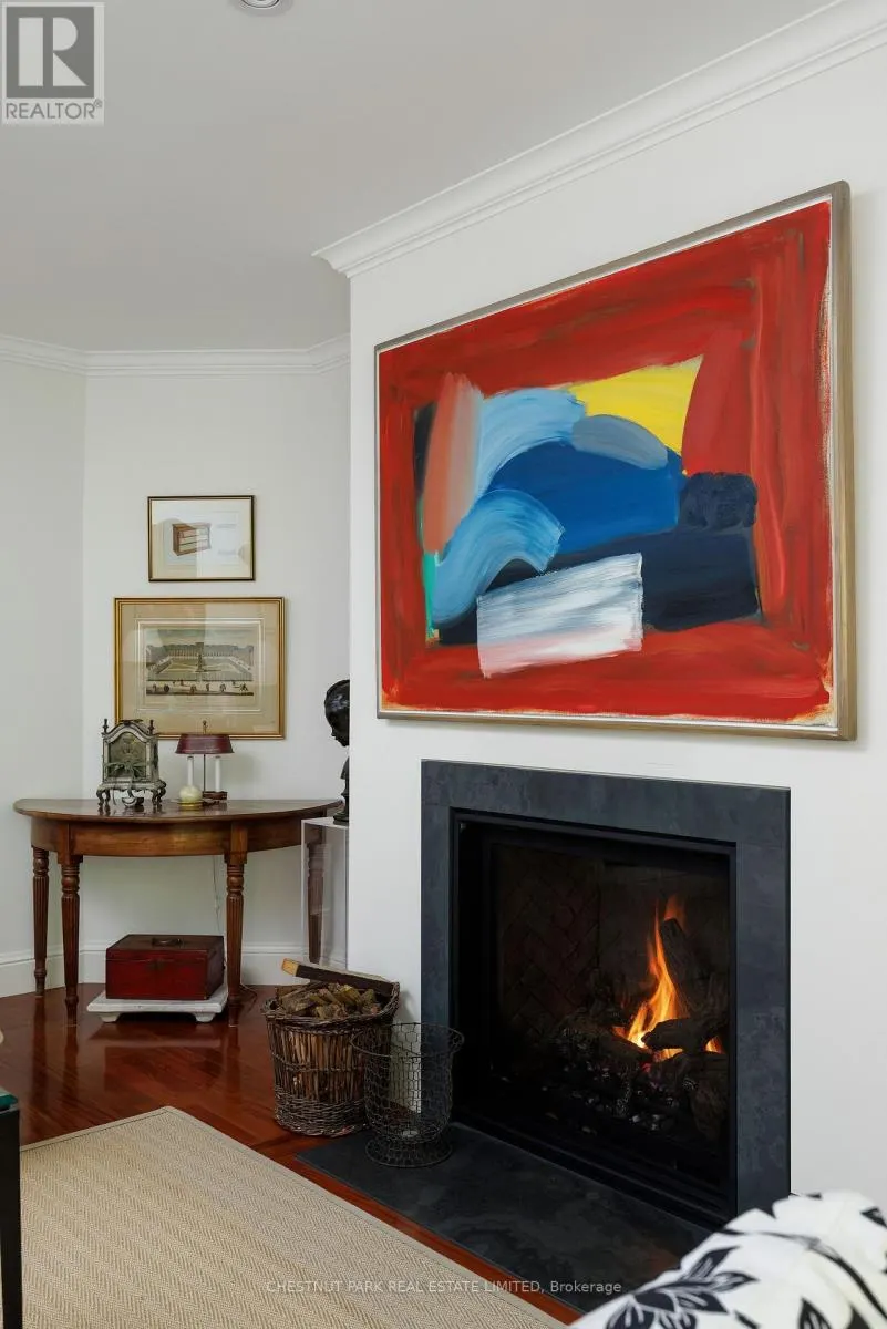 TH6 - 94 CRESCENT ROAD
