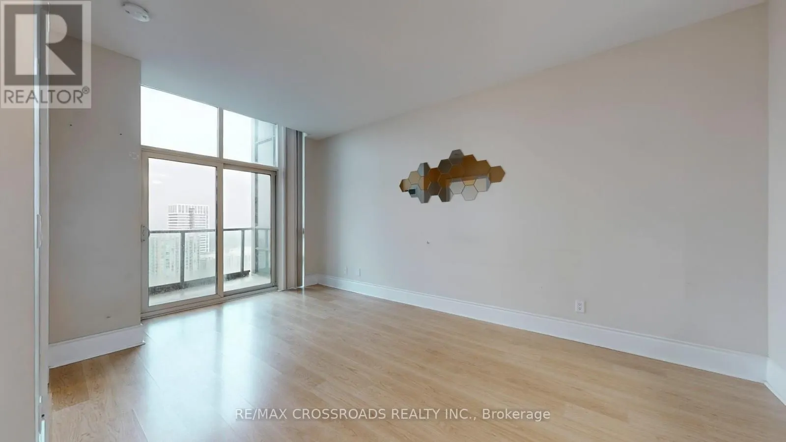 PH1 - 15 GREENVIEW AVENUE