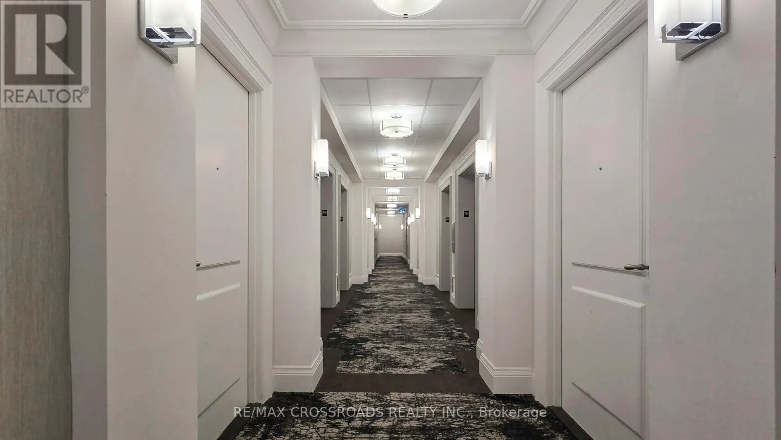 PH1 - 15 GREENVIEW AVENUE