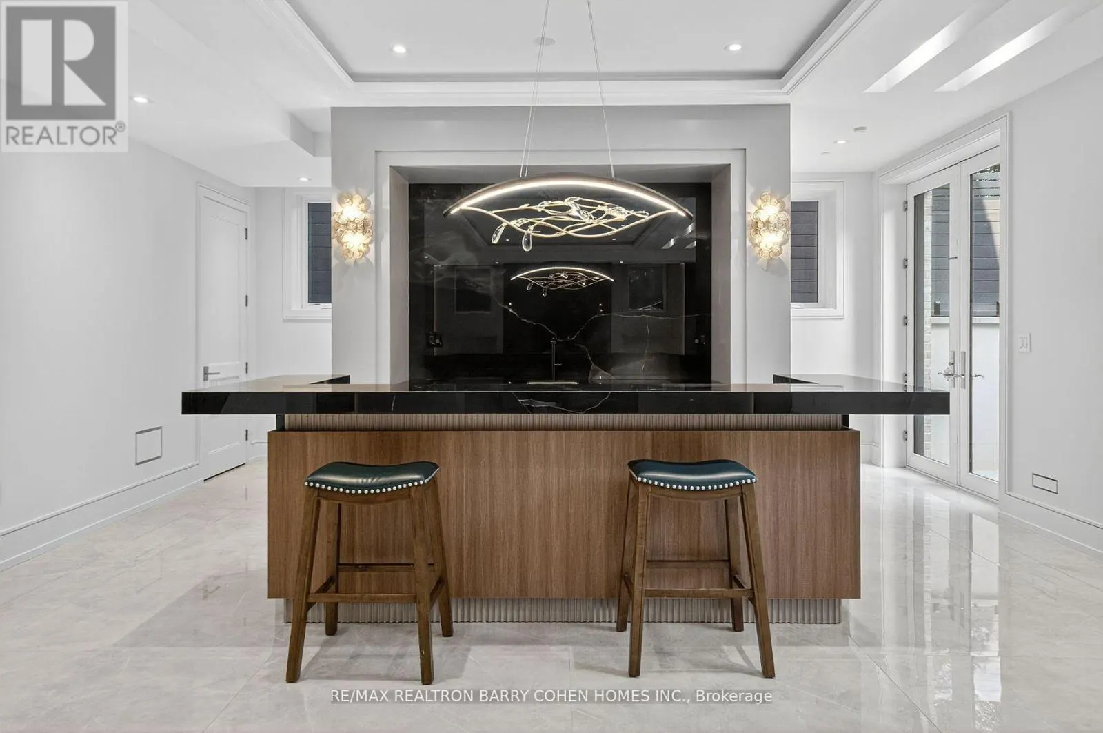 35 FOURSOME CRESCENT