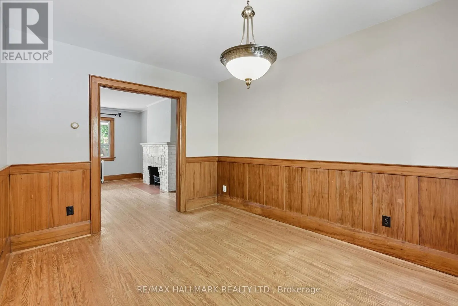 386 BELSIZE DRIVE