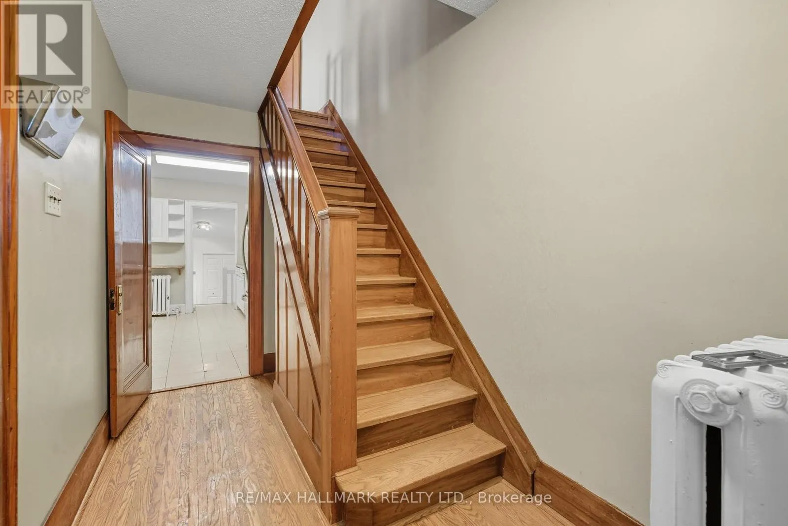 386 BELSIZE DRIVE