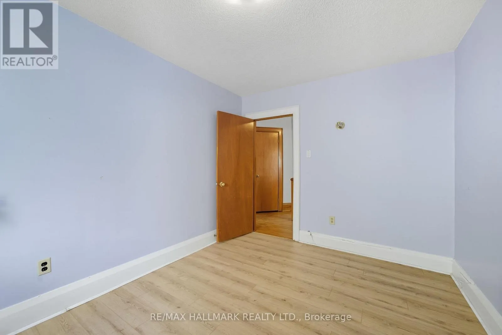 386 BELSIZE DRIVE