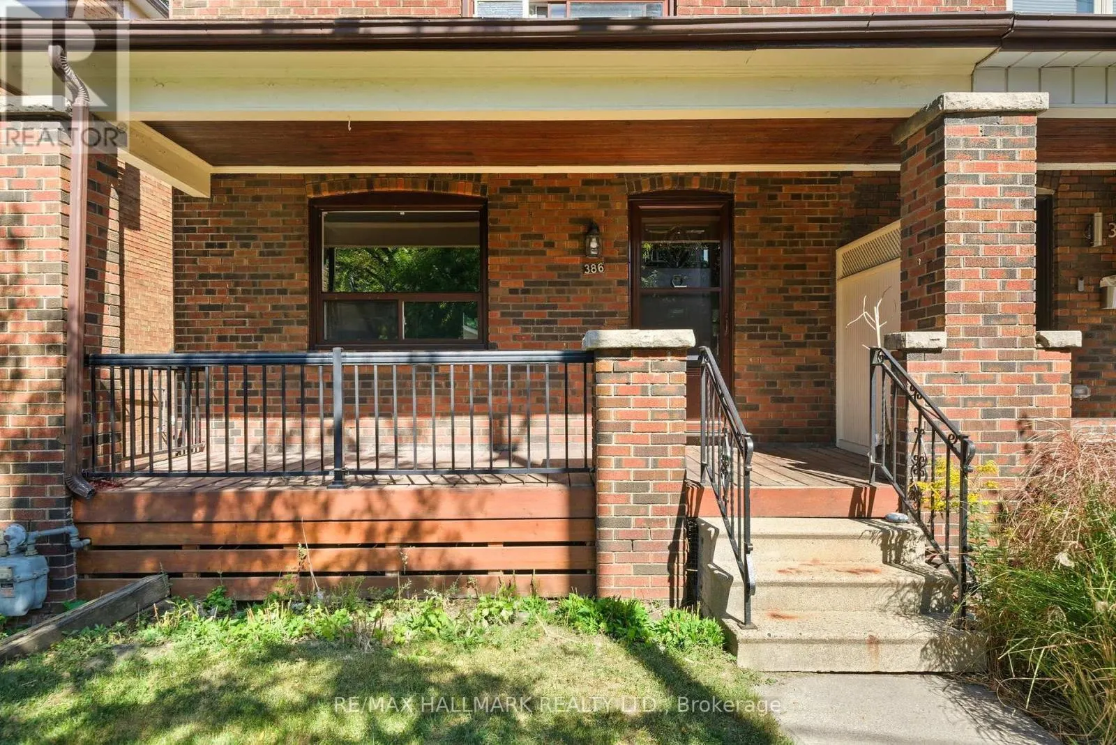 386 BELSIZE DRIVE