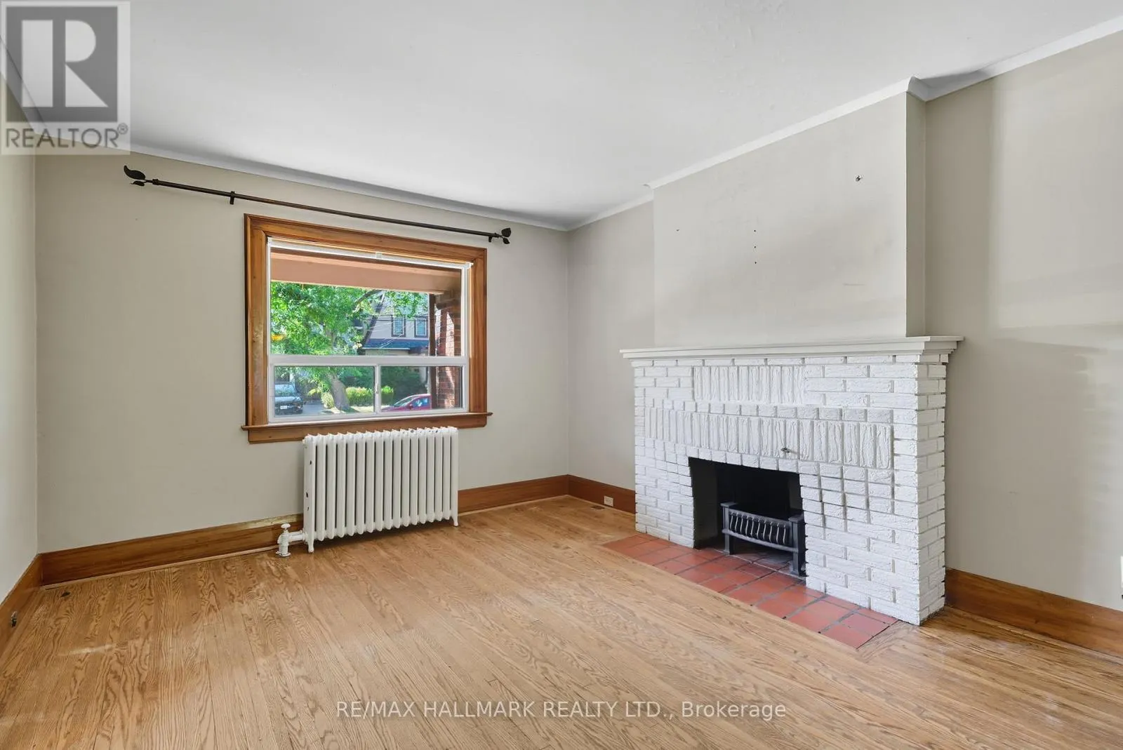 386 BELSIZE DRIVE