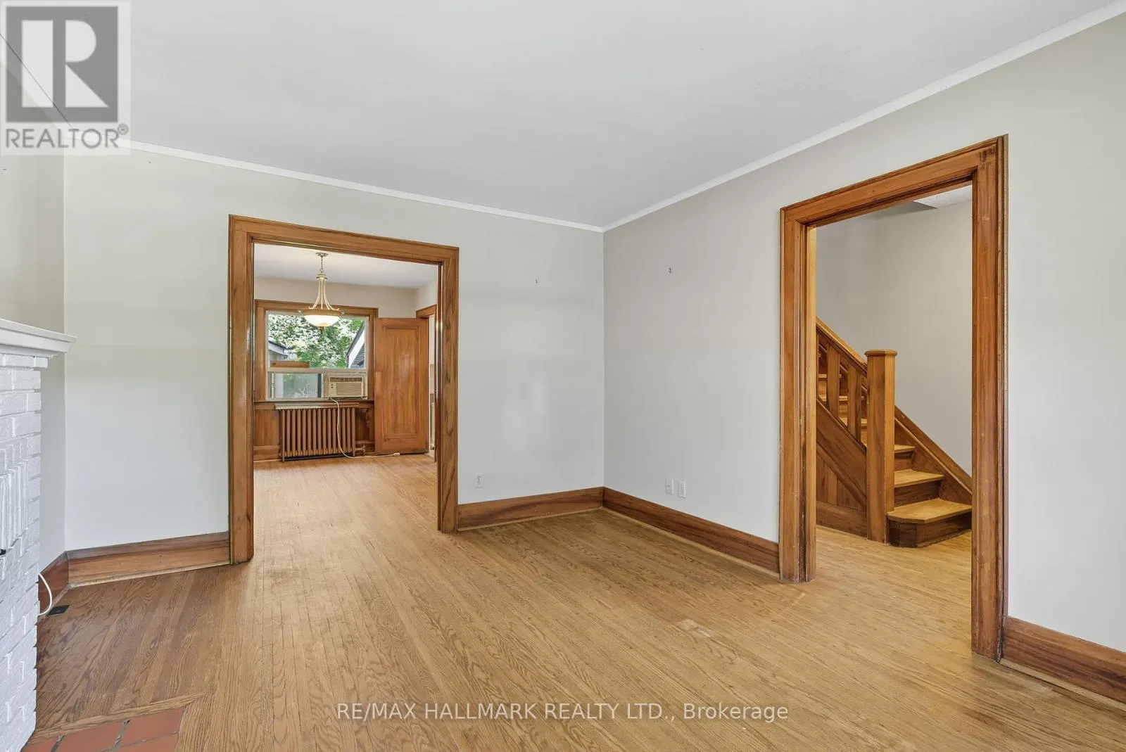 386 BELSIZE DRIVE