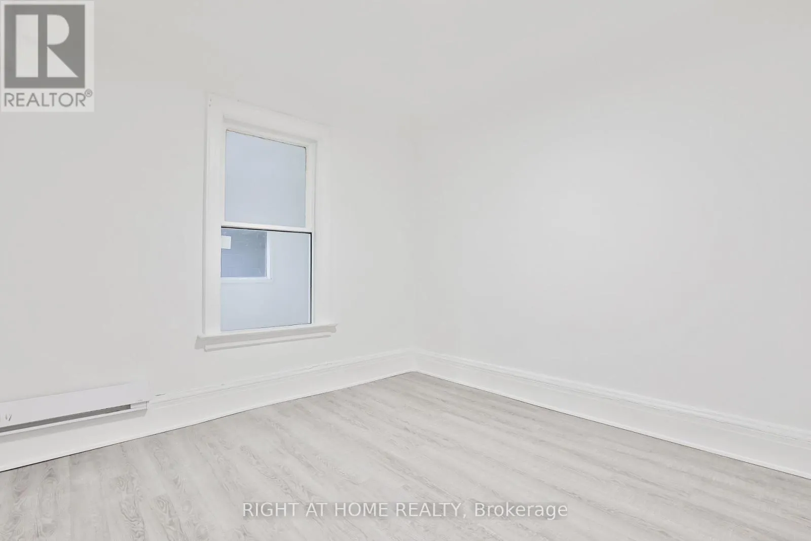 2F - 550 COLLEGE STREET