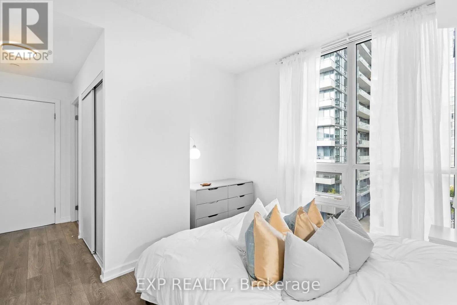 505 - 50 FOREST MANOR ROAD