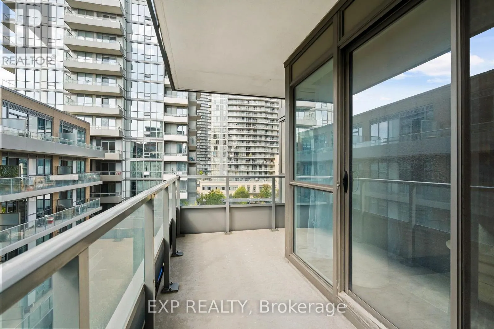 505 - 50 FOREST MANOR ROAD
