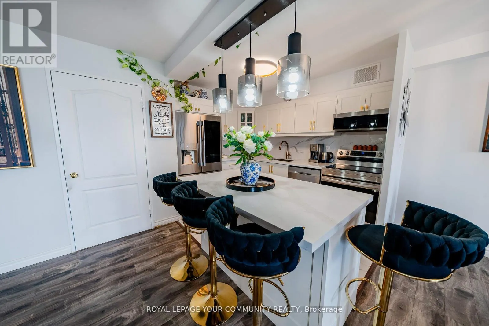 1218 - 20 EDGECLIFF GOLFWAY