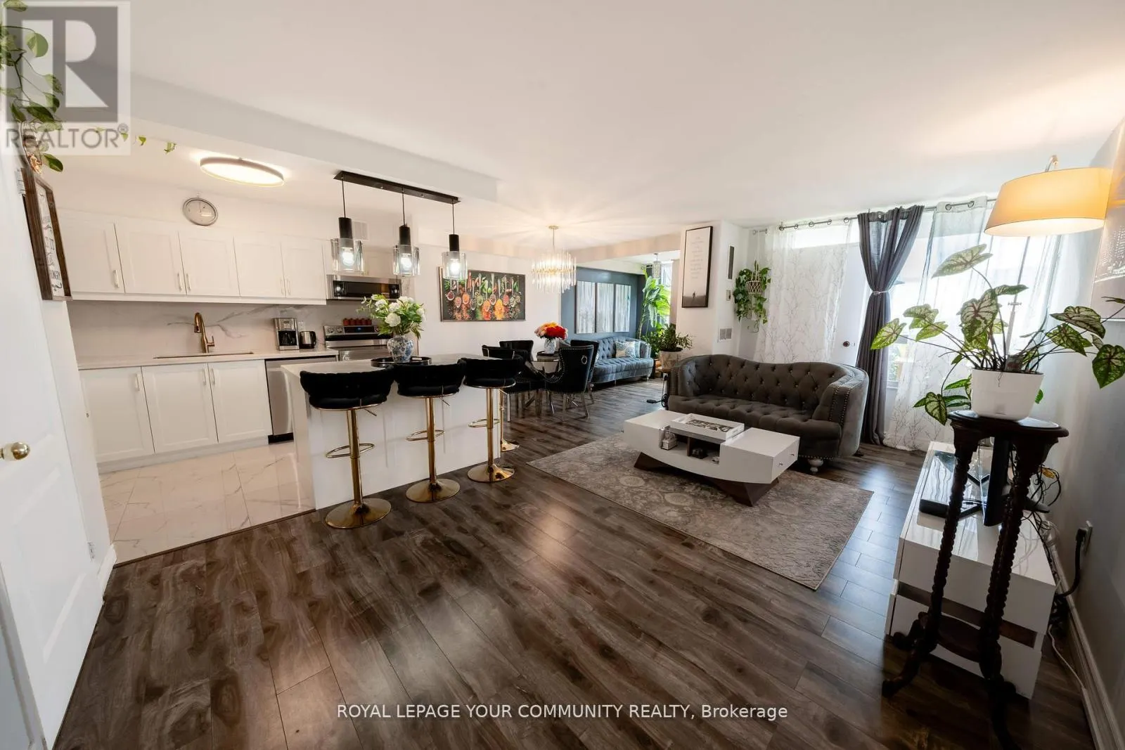 1218 - 20 EDGECLIFF GOLFWAY