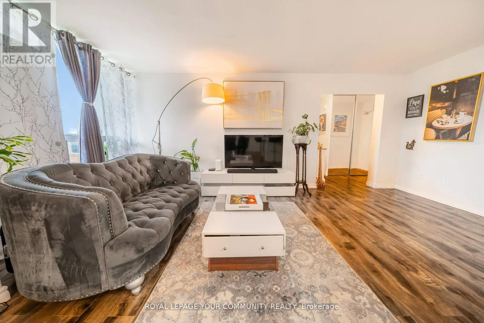 1218 - 20 EDGECLIFF GOLFWAY
