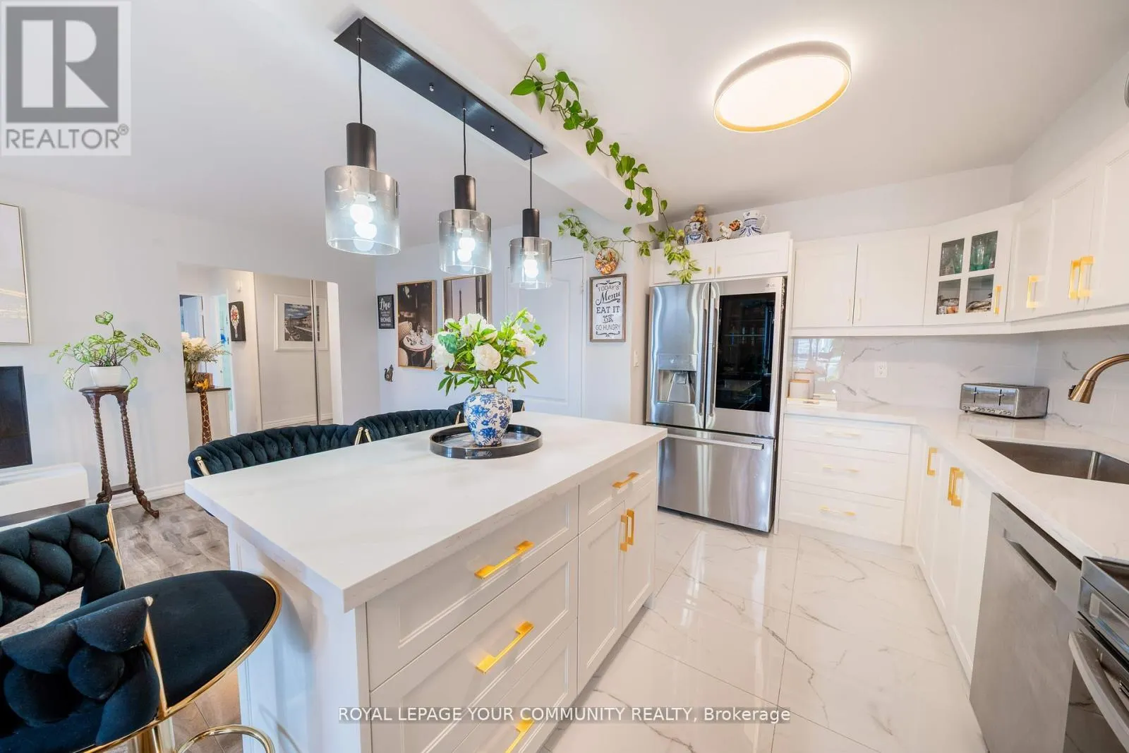 1218 - 20 EDGECLIFF GOLFWAY