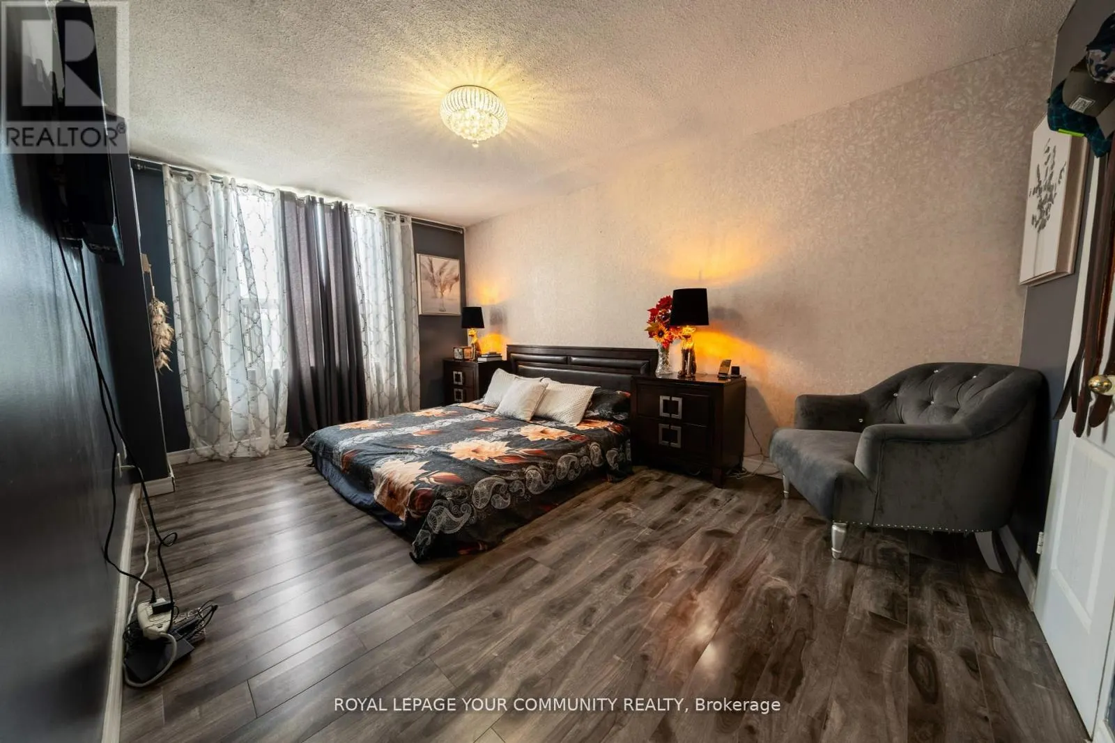 1218 - 20 EDGECLIFF GOLFWAY