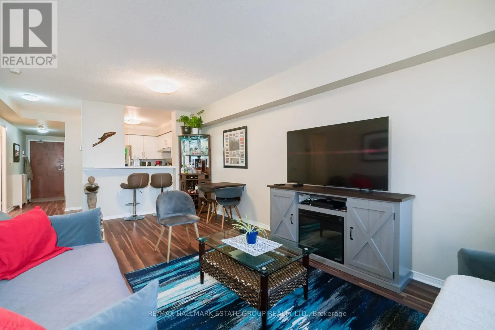 1909 - 35 FINCH AVENUE E