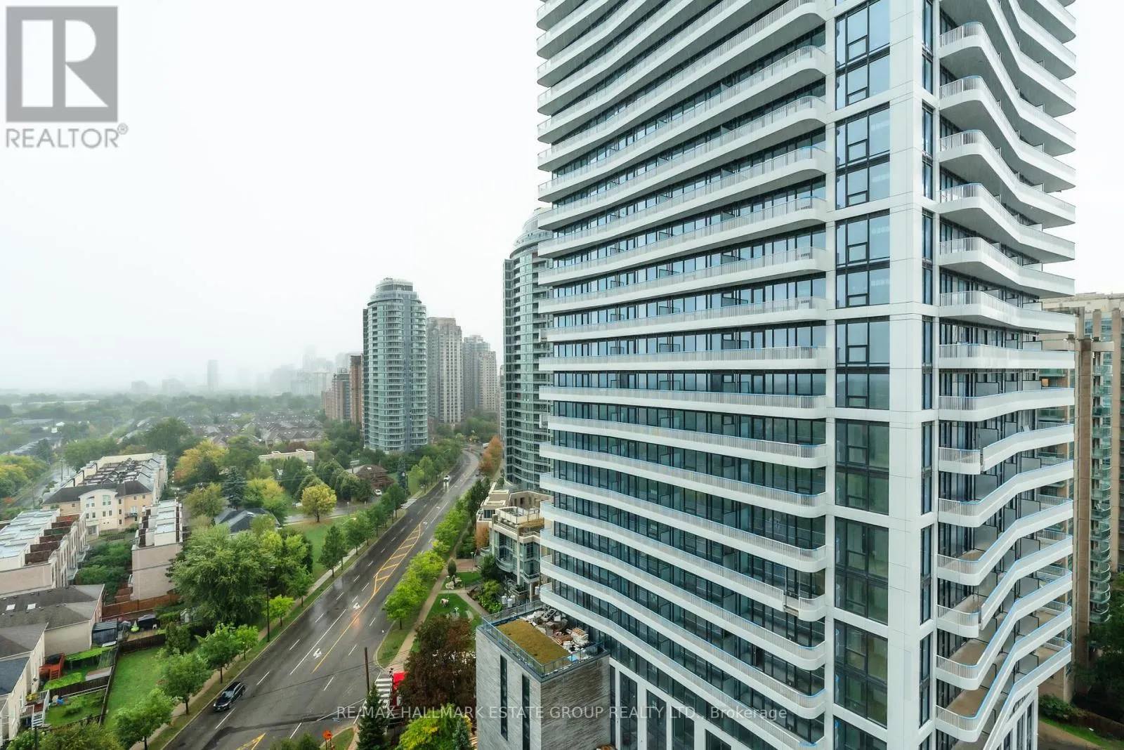 1909 - 35 FINCH AVENUE E