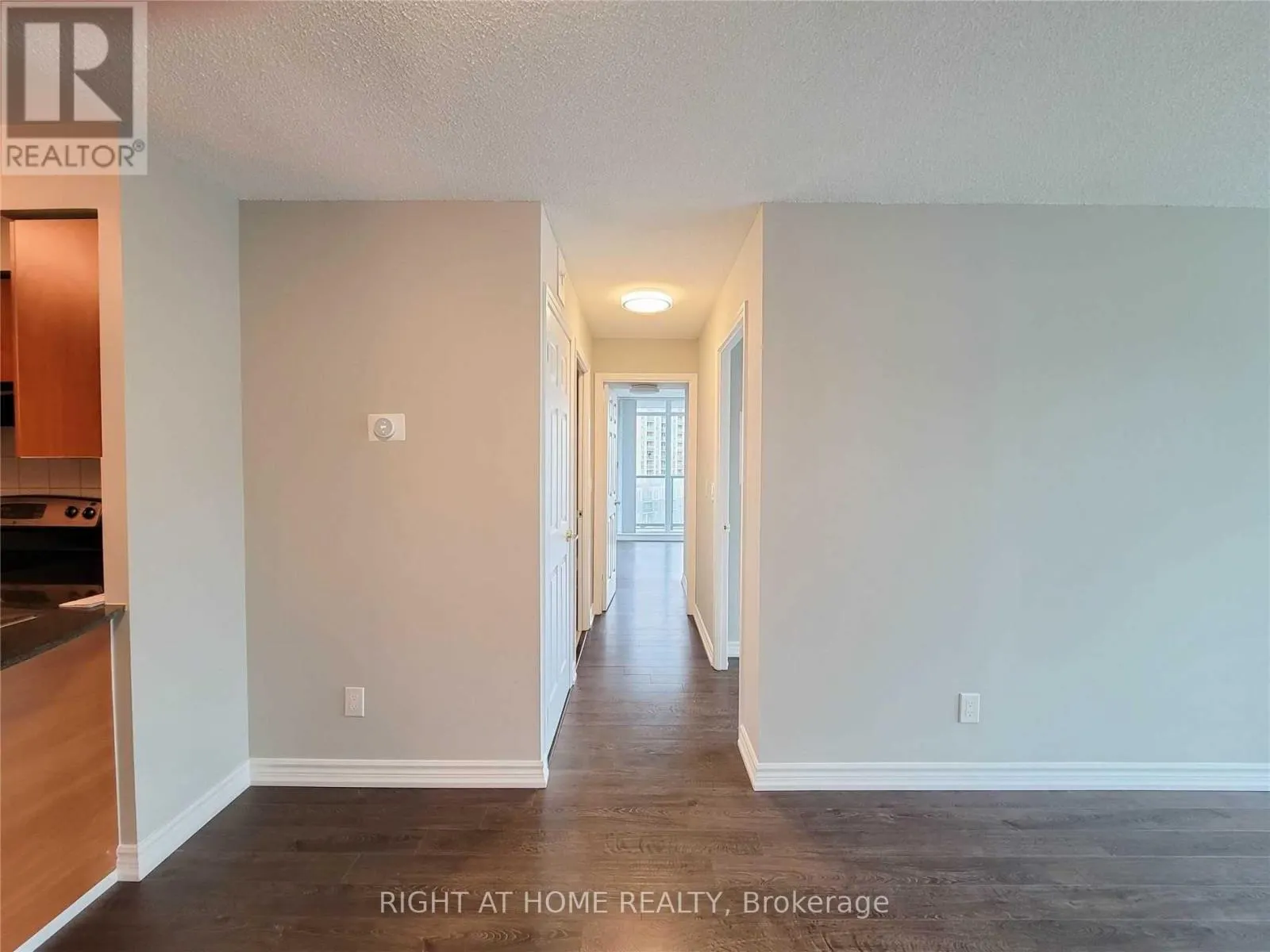 702 - 5500 YONGE STREET