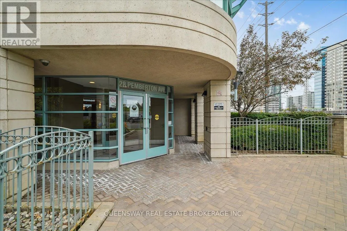 200 - 28 PEMBERTON AVENUE