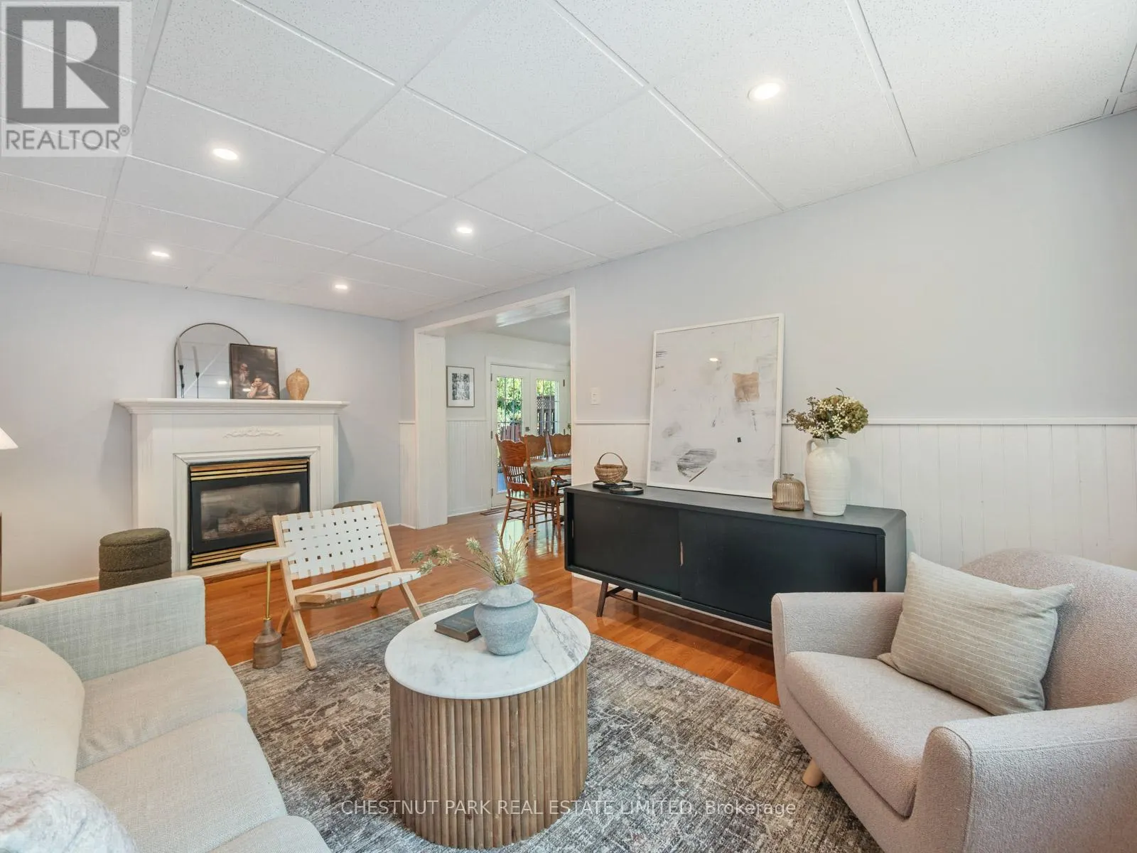284 HOLLYBERRY TRAIL