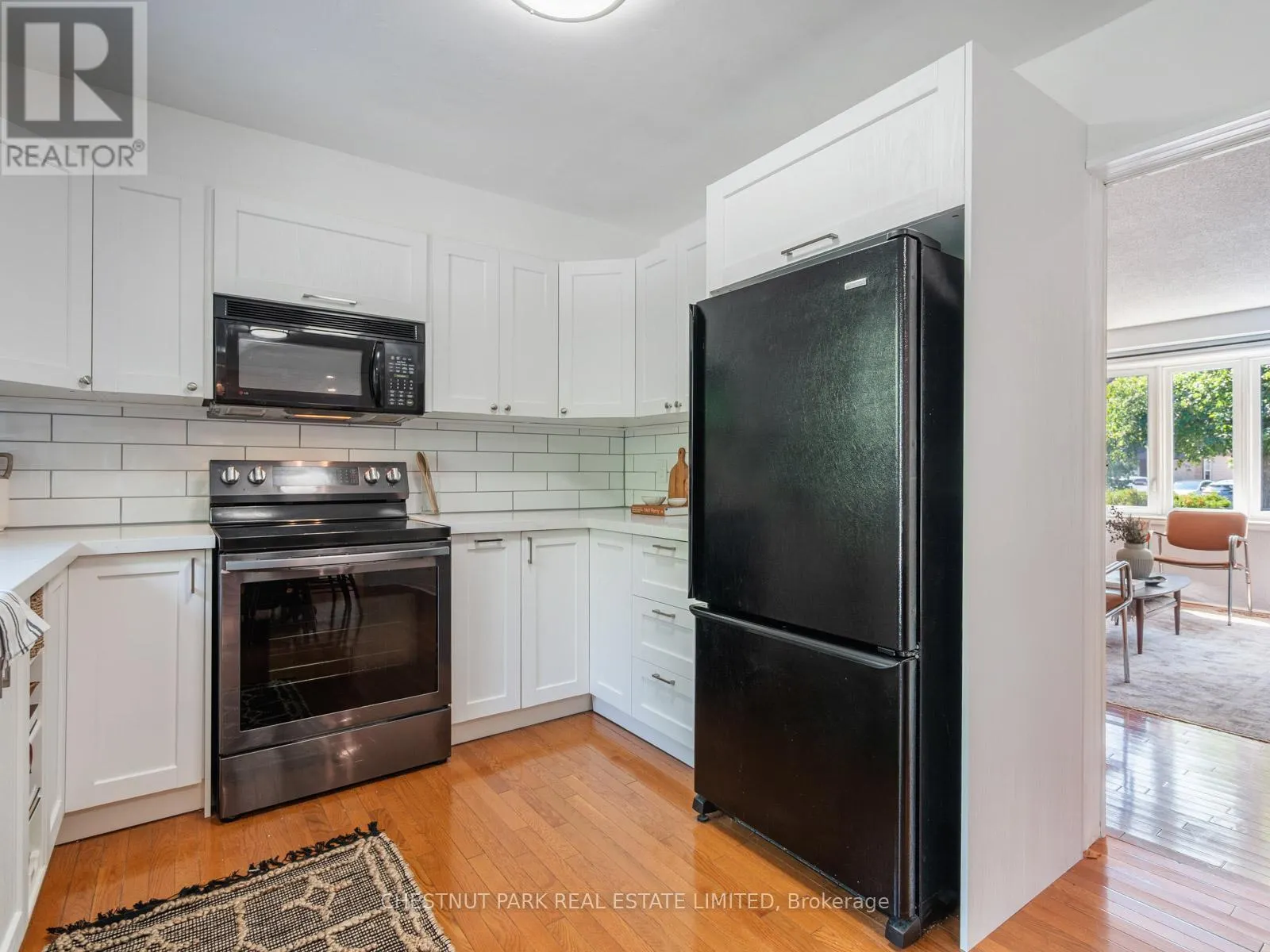 284 HOLLYBERRY TRAIL