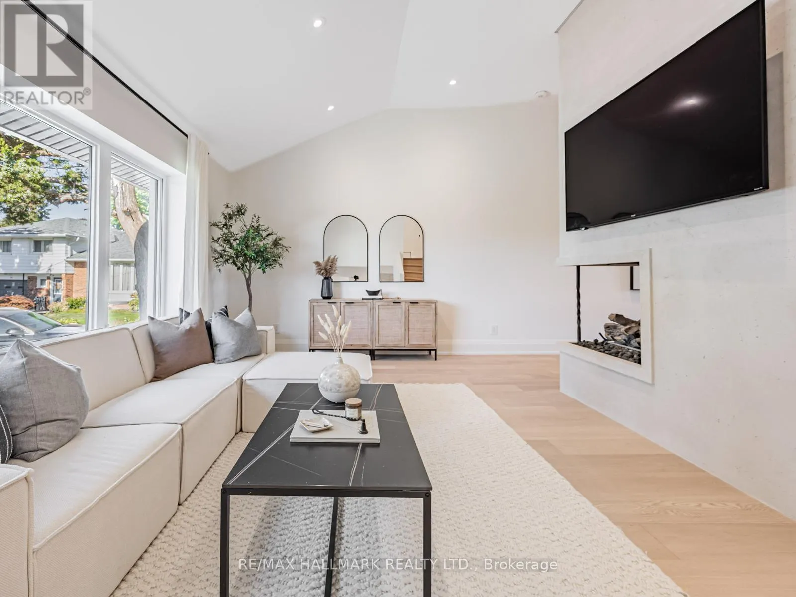 34 LANTANA COURT