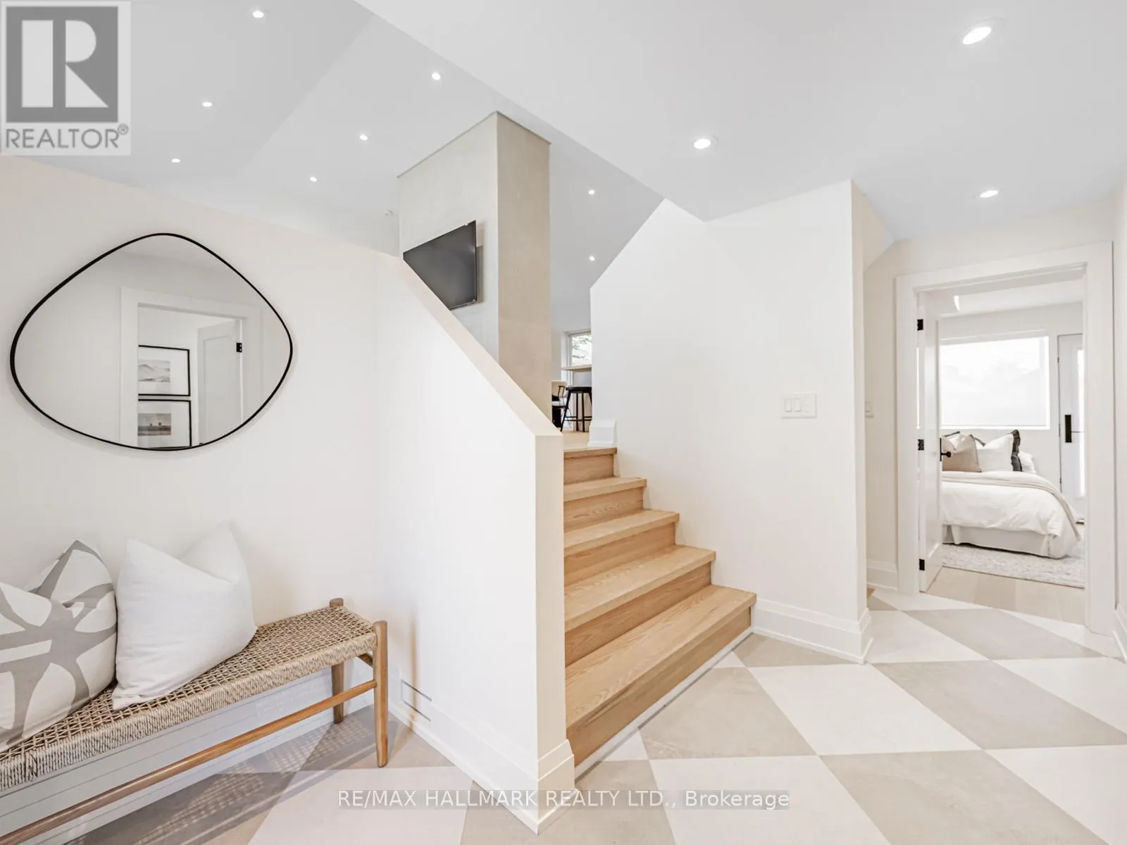 34 LANTANA COURT