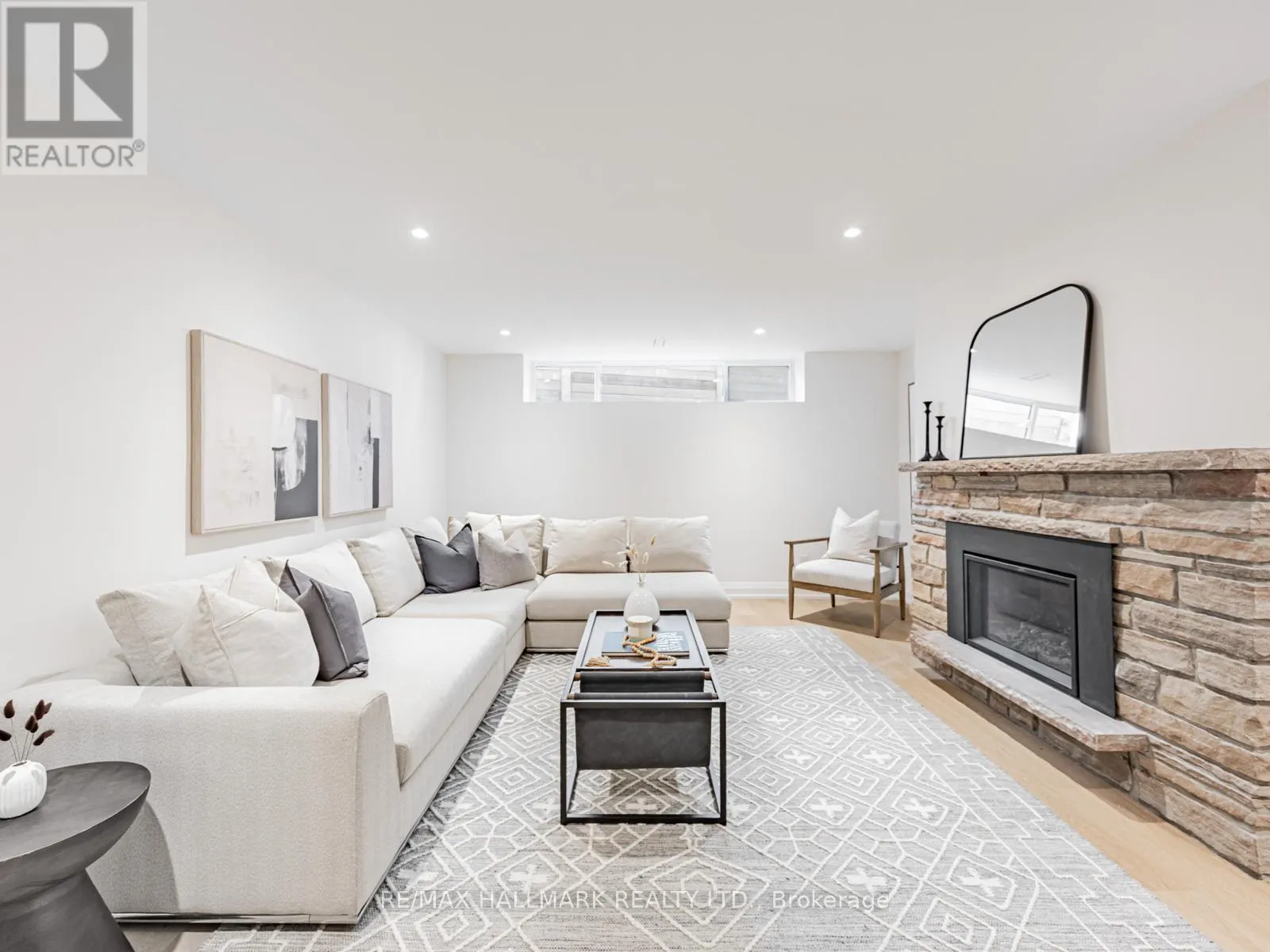 34 LANTANA COURT