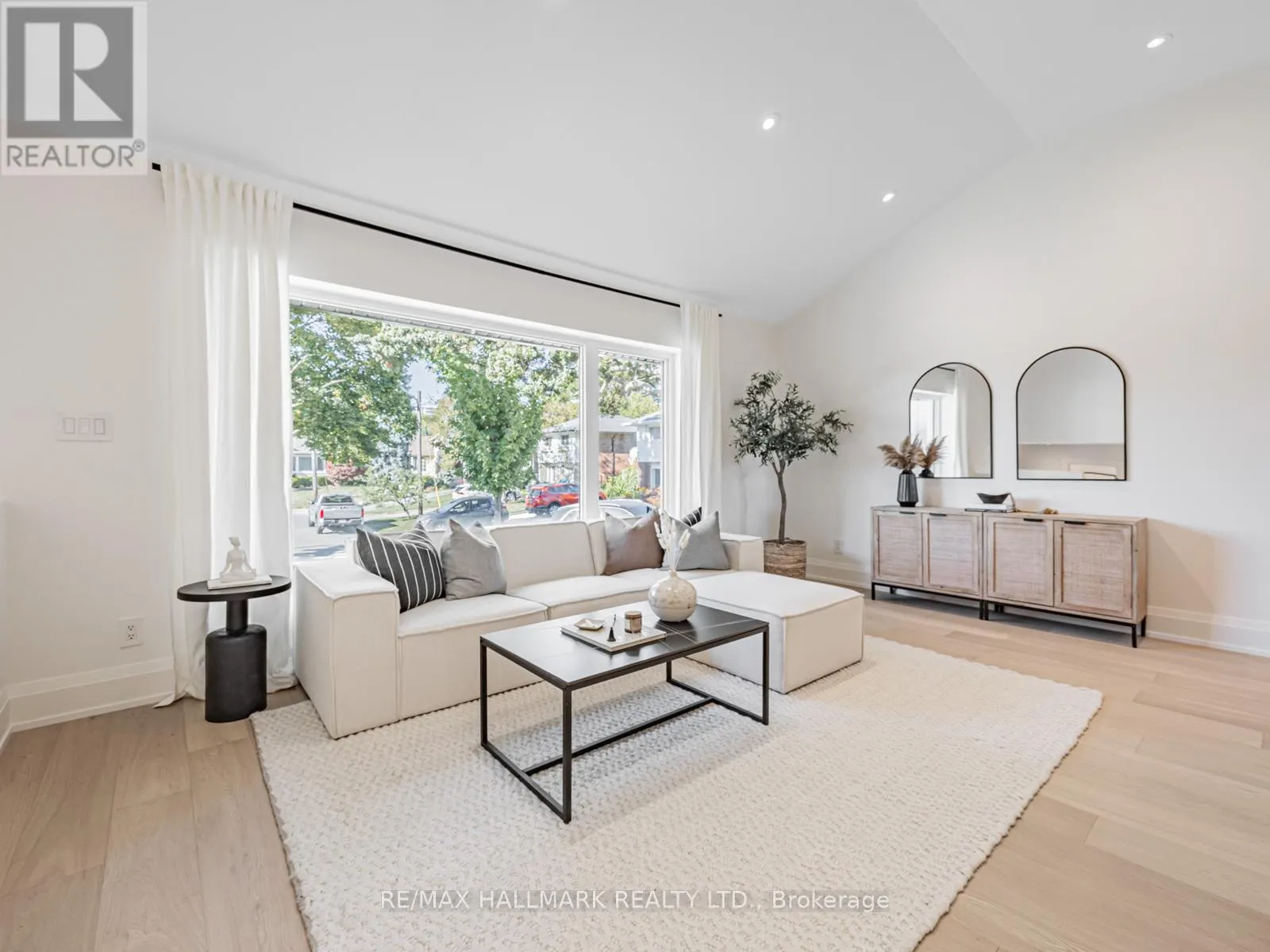 34 LANTANA COURT
