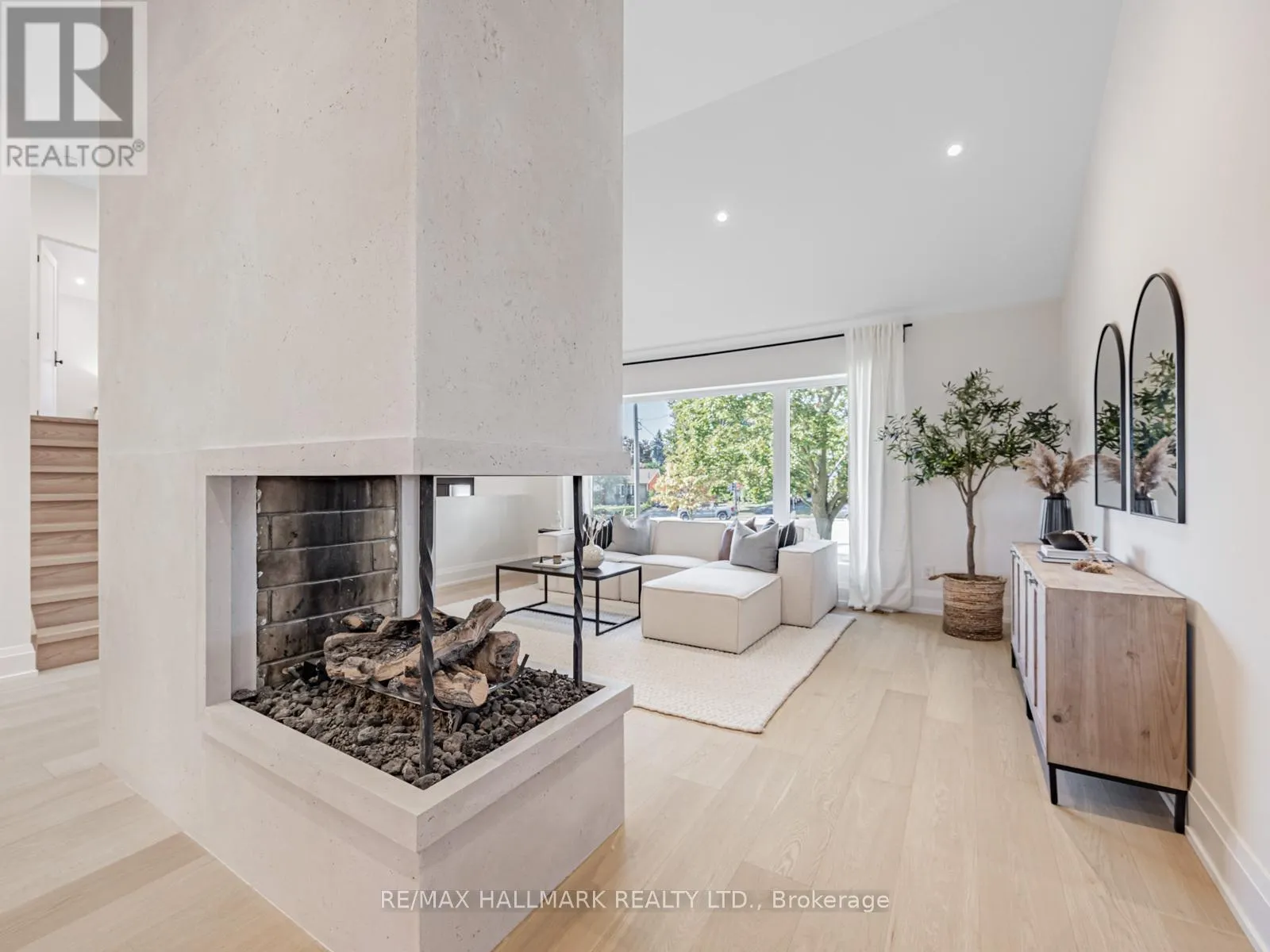 34 LANTANA COURT