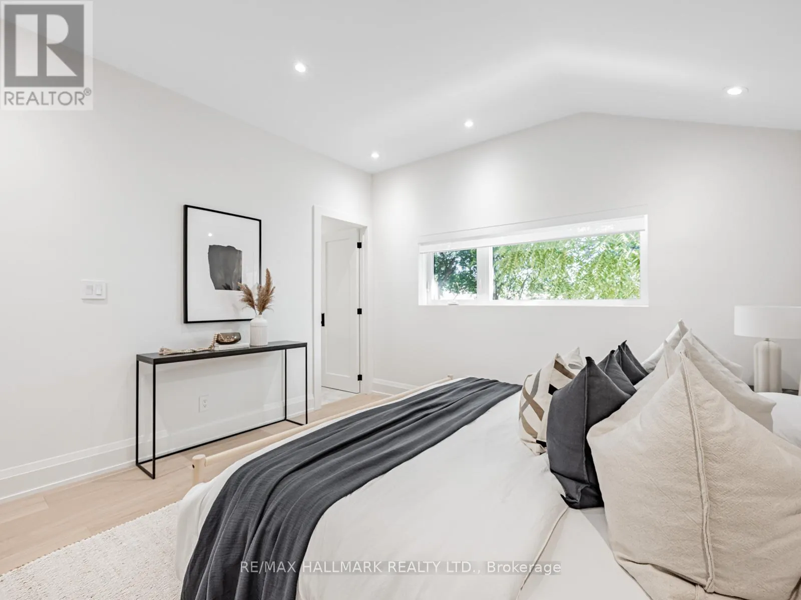 34 LANTANA COURT