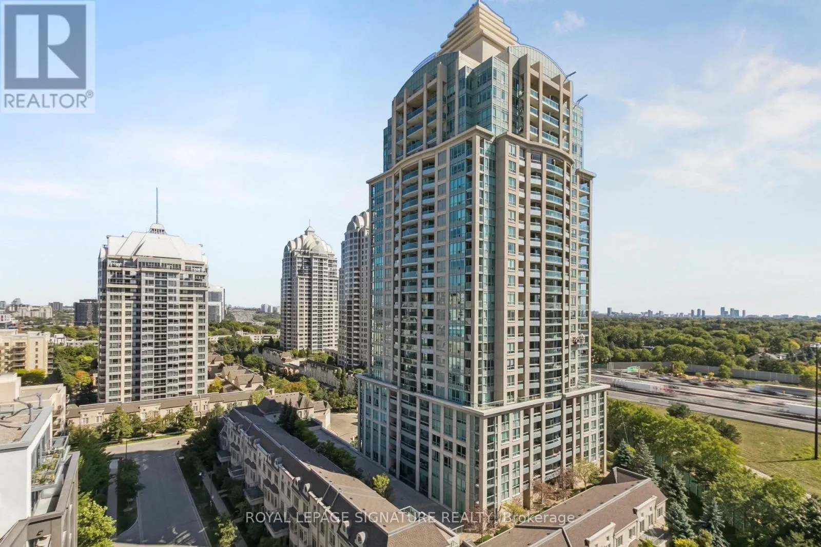 1307 - 18 KENASTON GARDENS