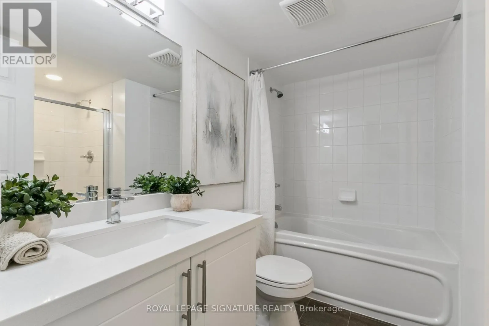 1307 - 18 KENASTON GARDENS