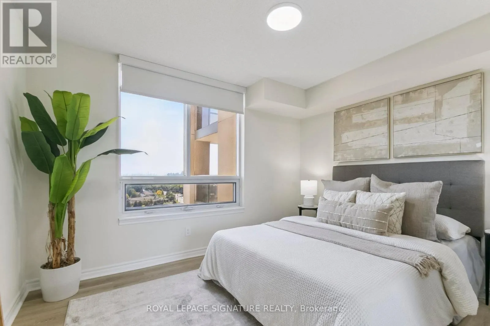 1307 - 18 KENASTON GARDENS