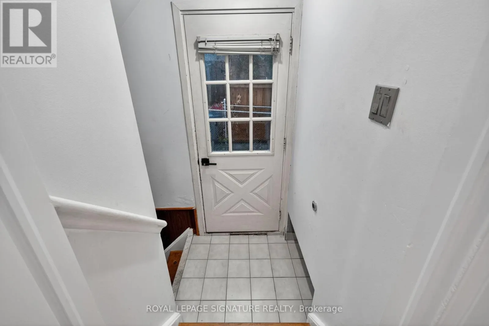 3 IPSWICH CRESCENT