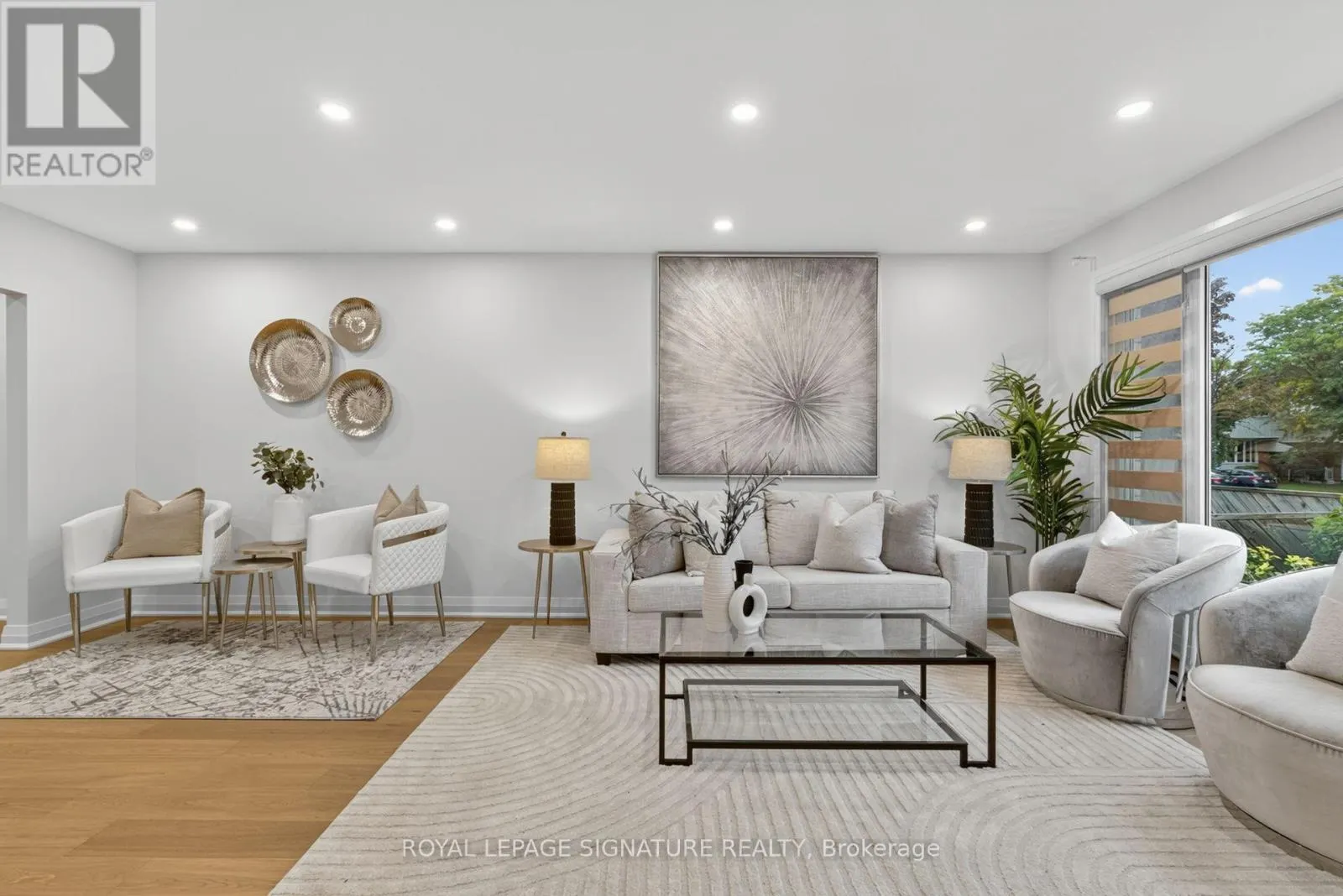 3 IPSWICH CRESCENT