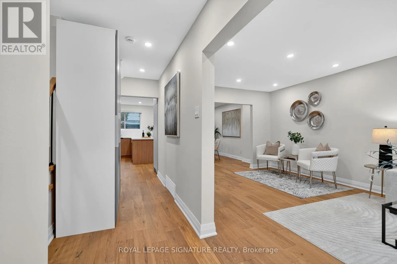 3 IPSWICH CRESCENT