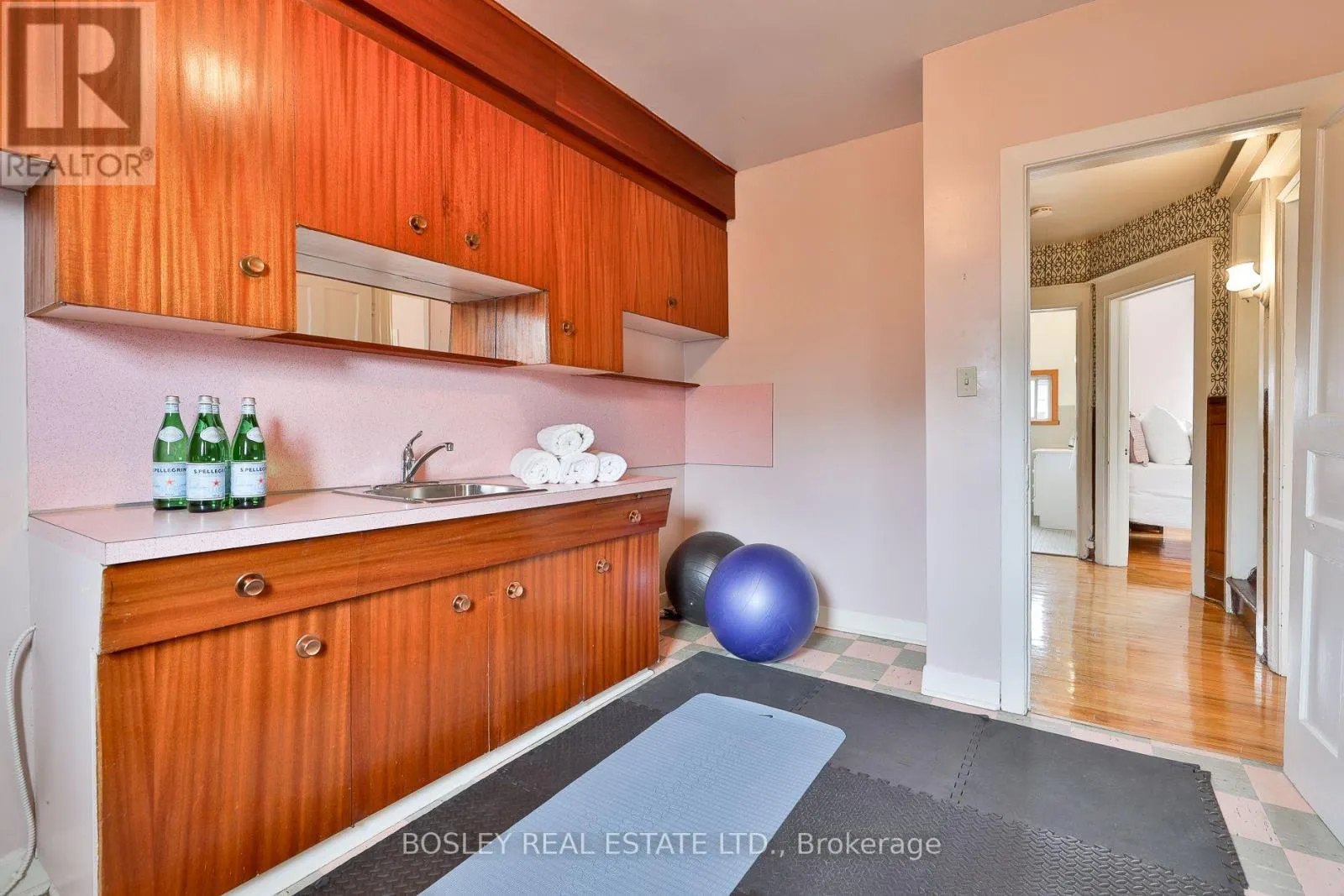628 MANNING AVENUE