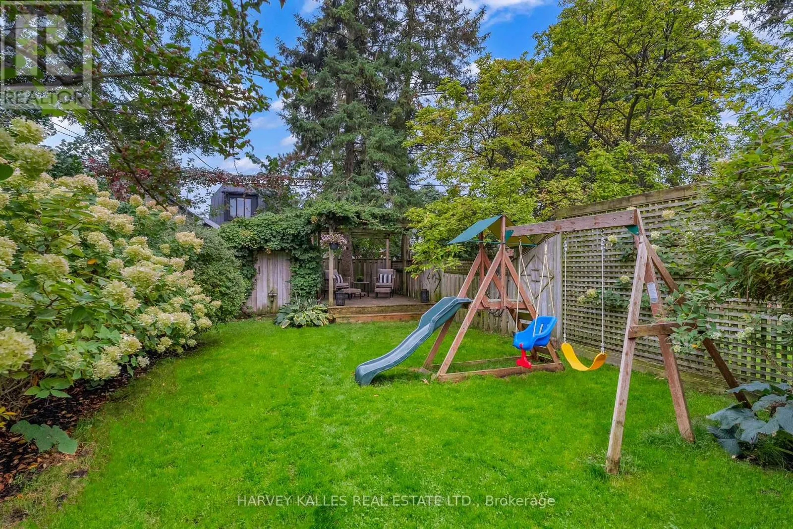 687 SOUDAN AVENUE