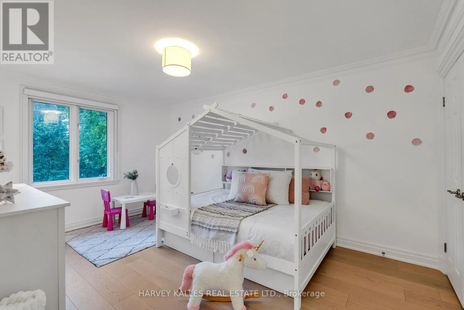687 SOUDAN AVENUE