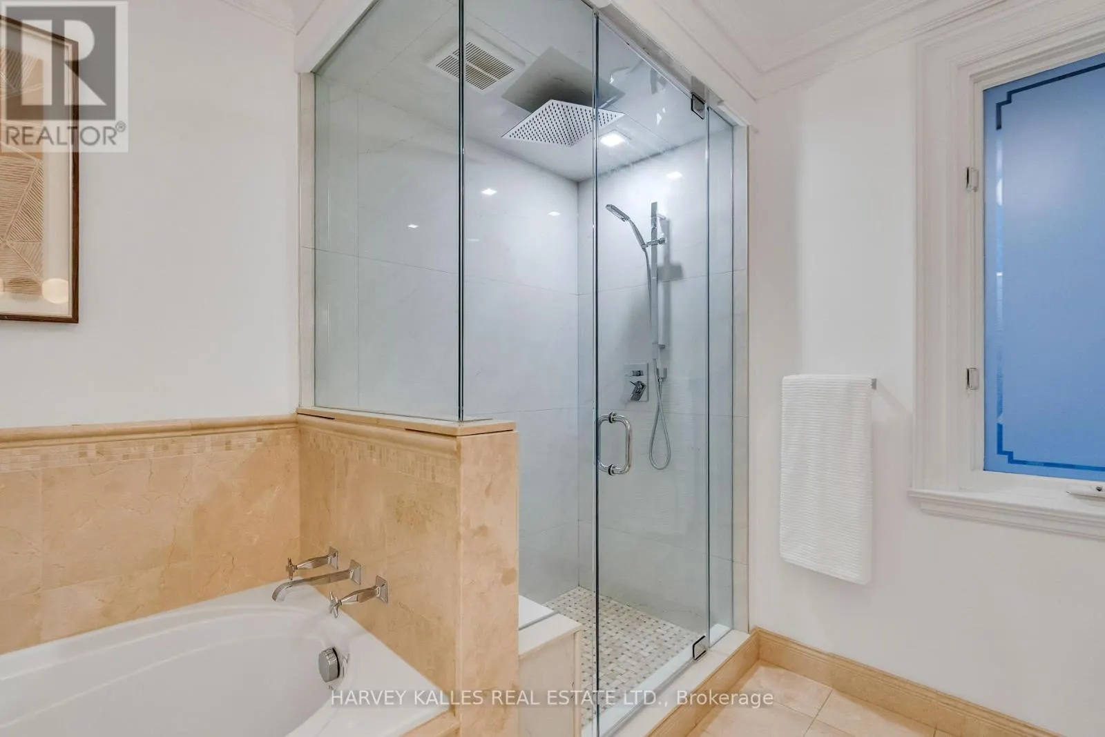 687 SOUDAN AVENUE