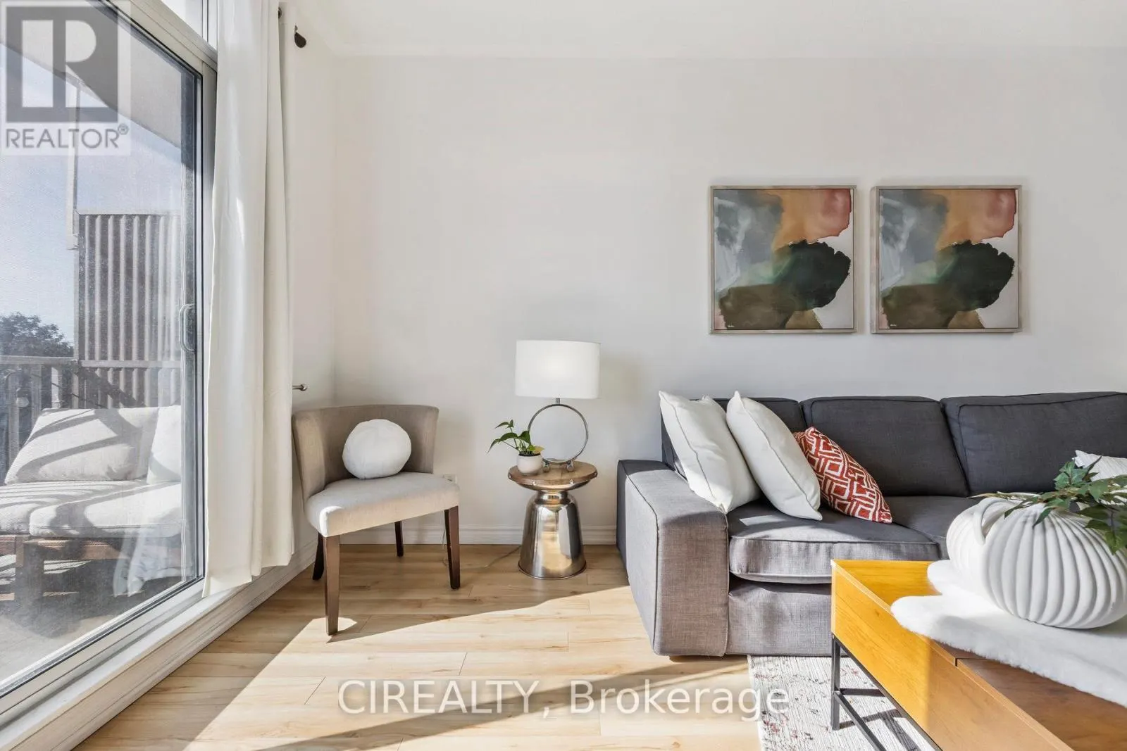 413 - 4200 BATHURST STREET