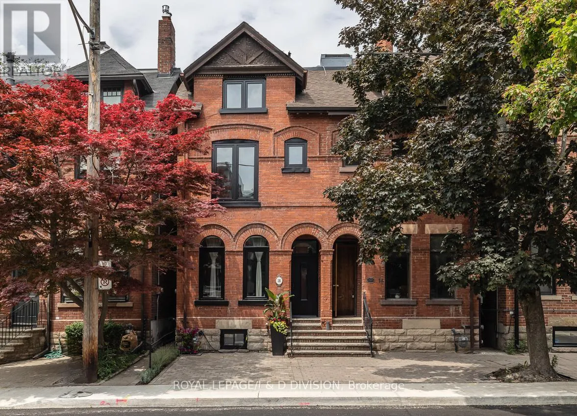 16 BOSWELL AVENUE