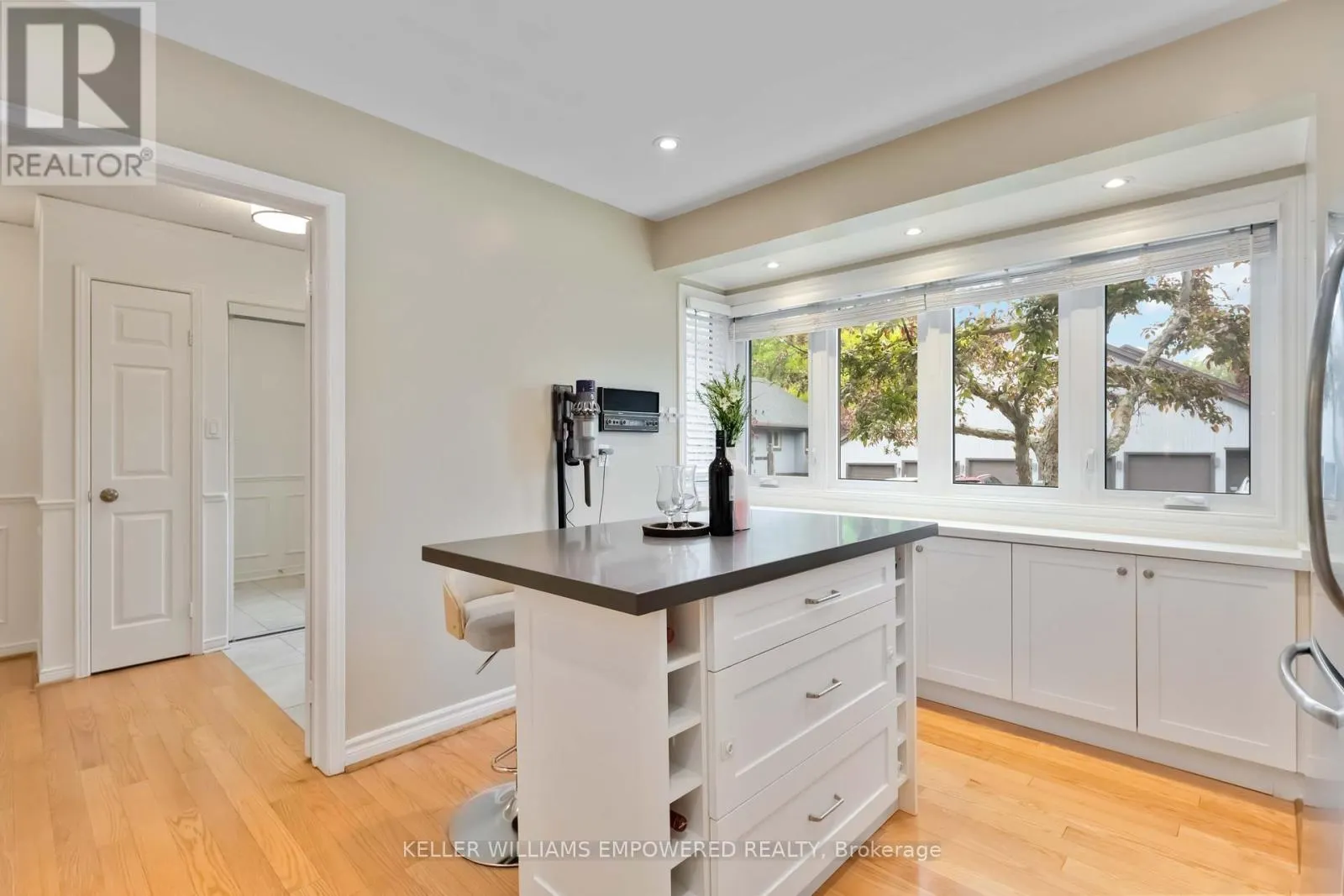 37 RAINBOW CREEKWAY