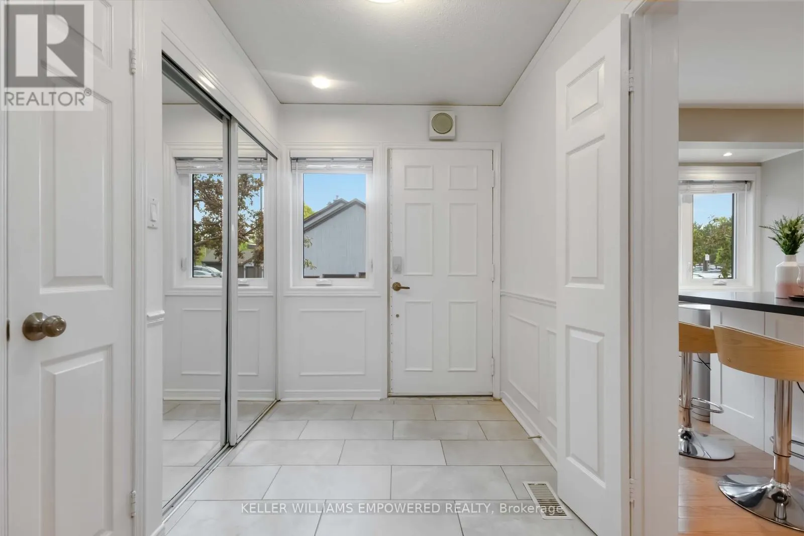 37 RAINBOW CREEKWAY