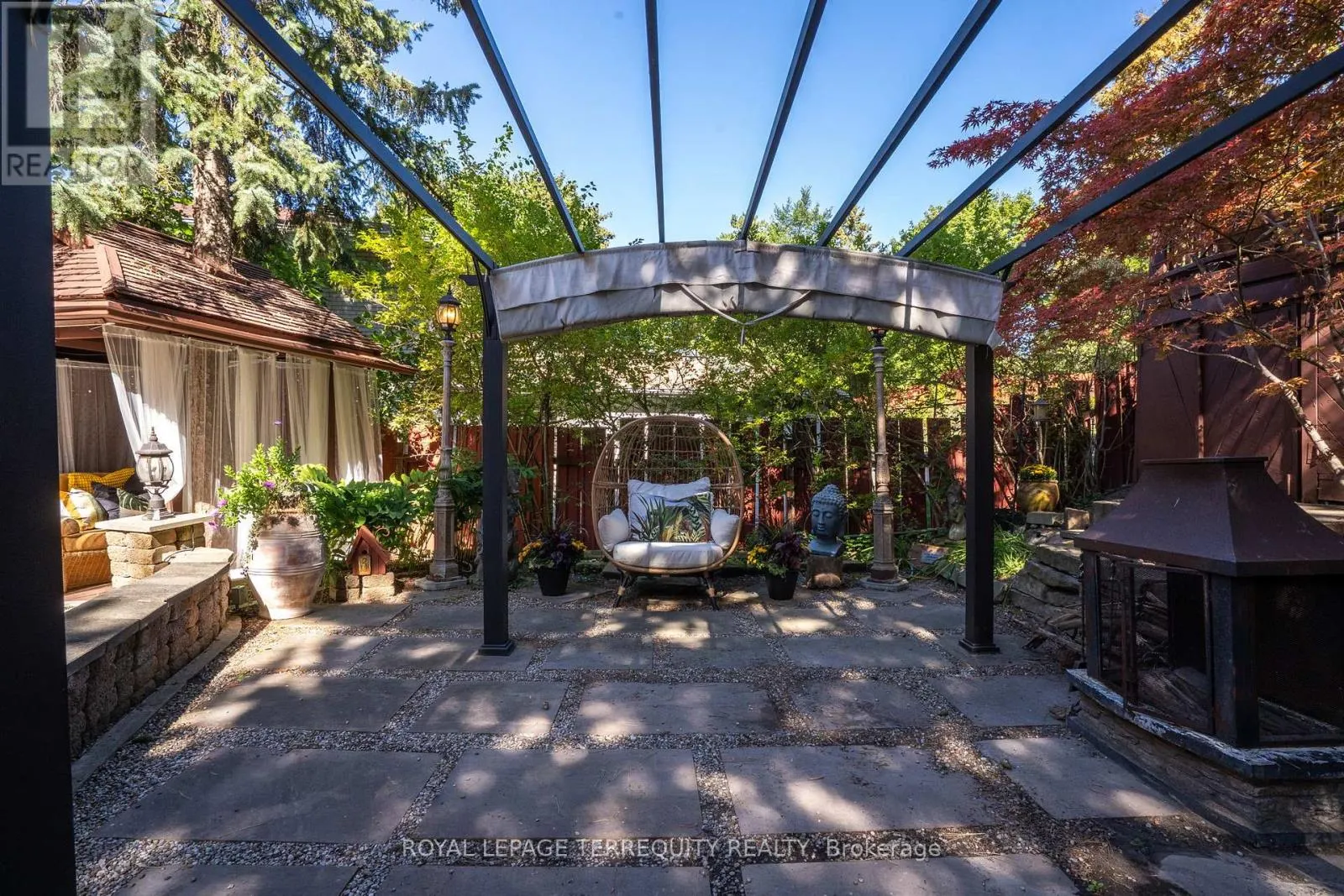 50 SKYVIEW CRESCENT